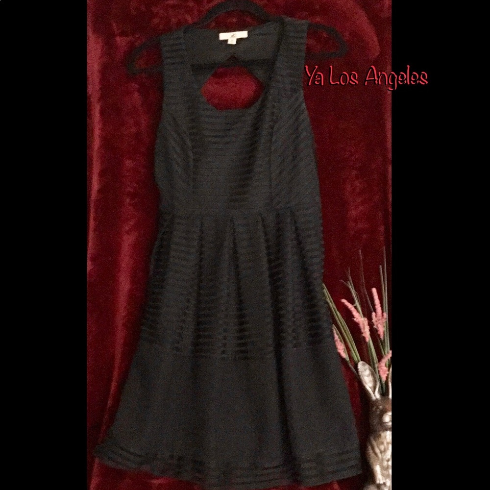 🖤 Ya Los Angeles Black midi Dress